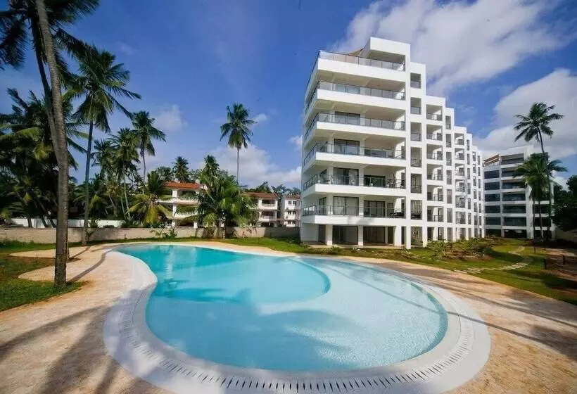 پانسیون Finch & Sons