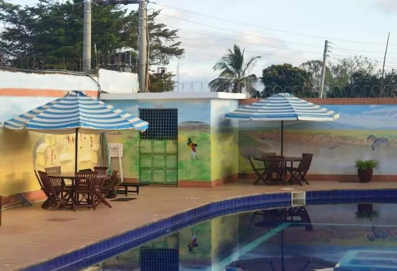 پانسیون Finch & Sons