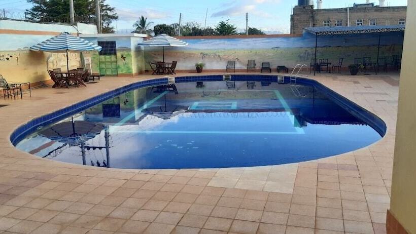 پانسیون Finch & Sons