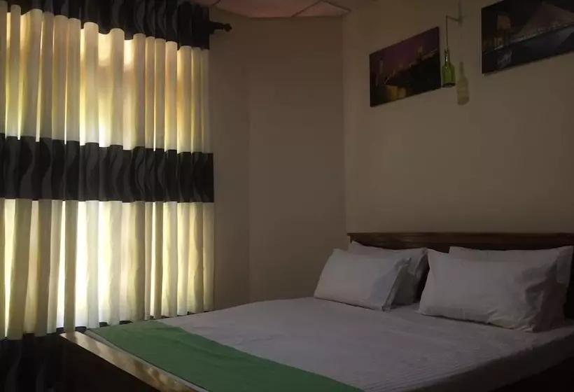 ペンション Kalindu Residence