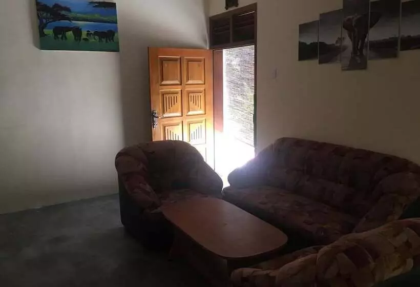 ペンション Kalindu Residence