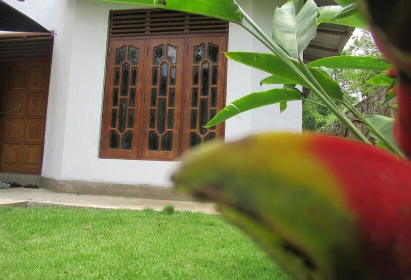 Pensió Kalindu Residence