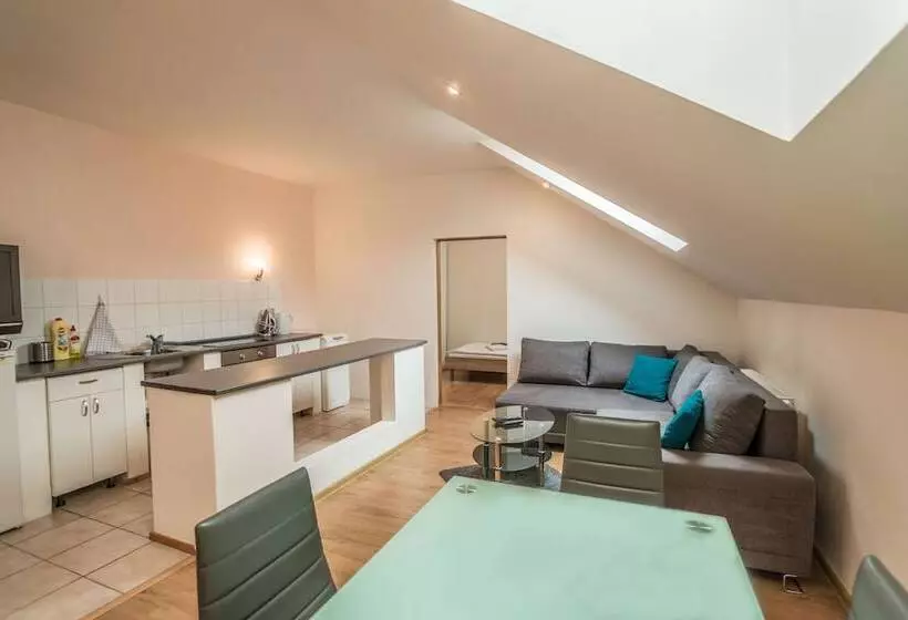 ペンション Penzion Time