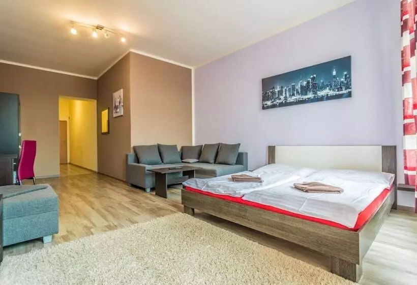 ペンション Penzion Time