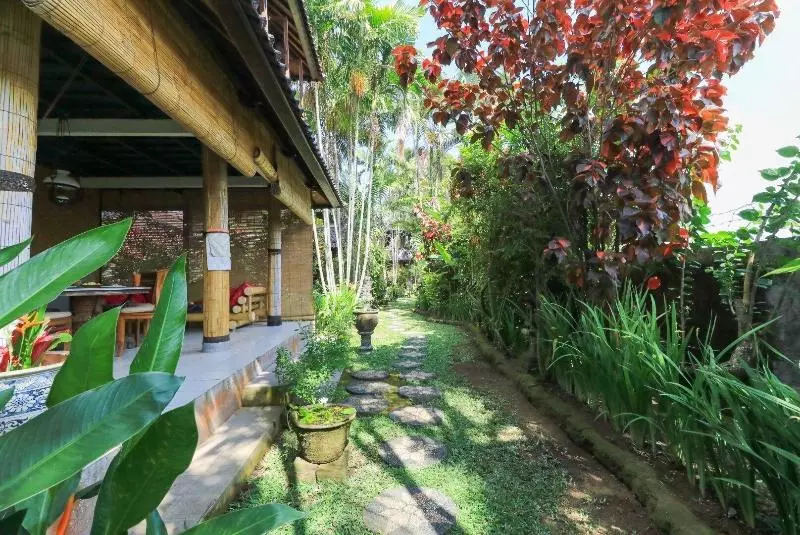 ペンション Pondok Saraswati Villas Ubud By Zuzu