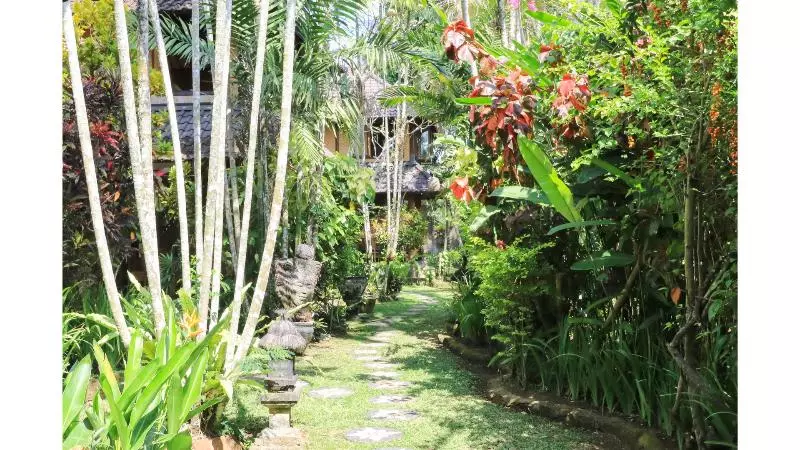 ペンション Pondok Saraswati Villas Ubud By Zuzu