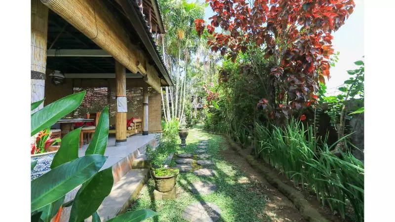 ペンション Pondok Saraswati Villas Ubud By Zuzu