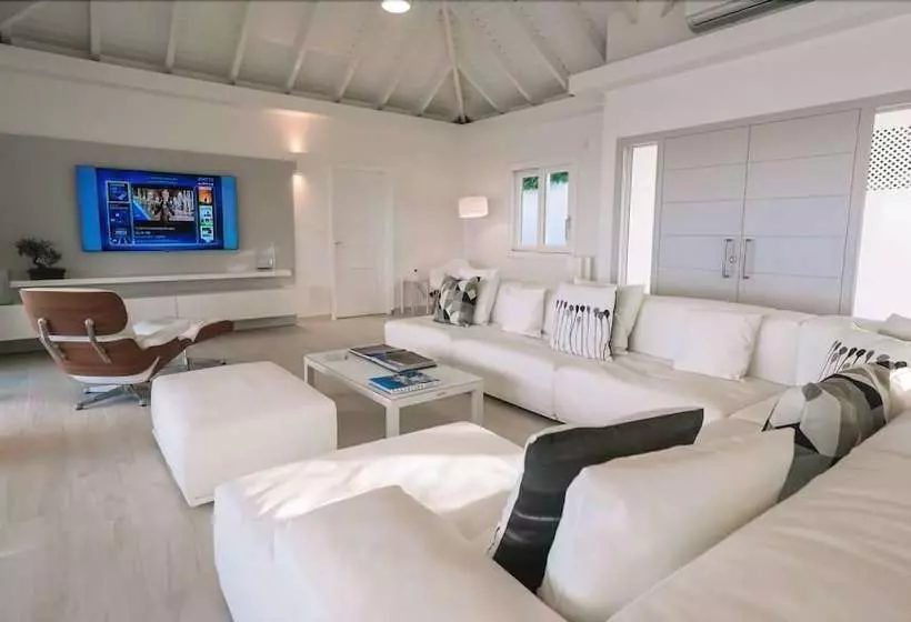 Villa Milonga
