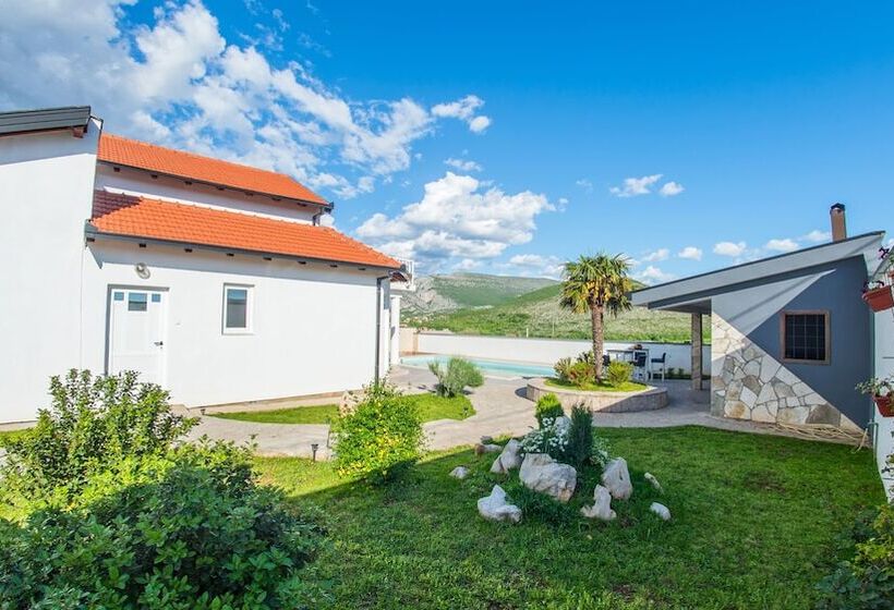 Luxury Villa Horizon