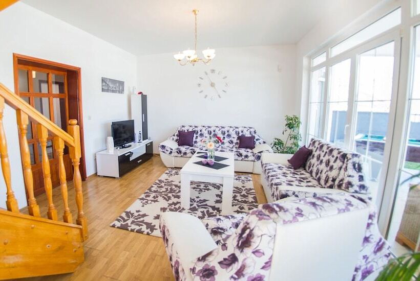 Luxury Villa Horizon