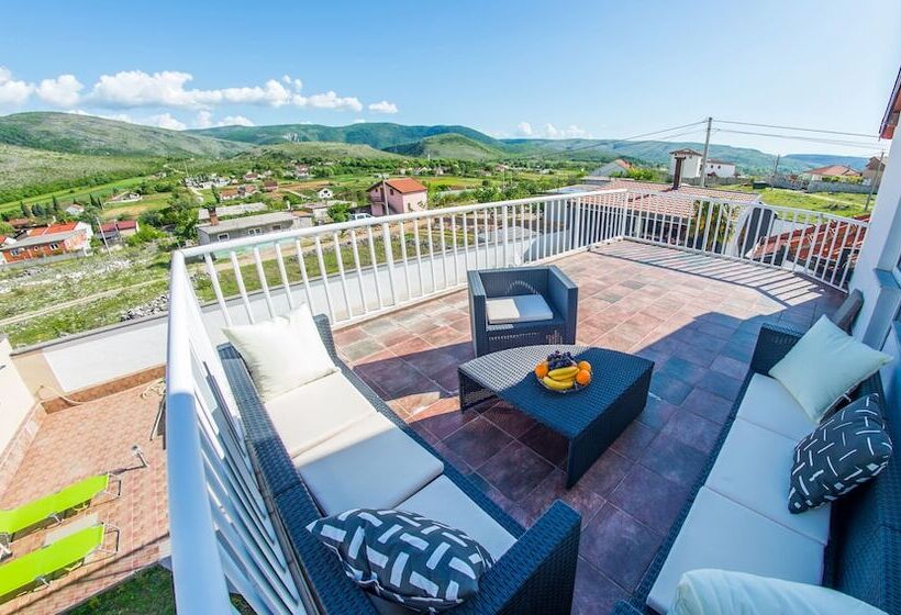 Luxury Villa Horizon