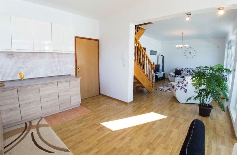 Luxury Villa Horizon