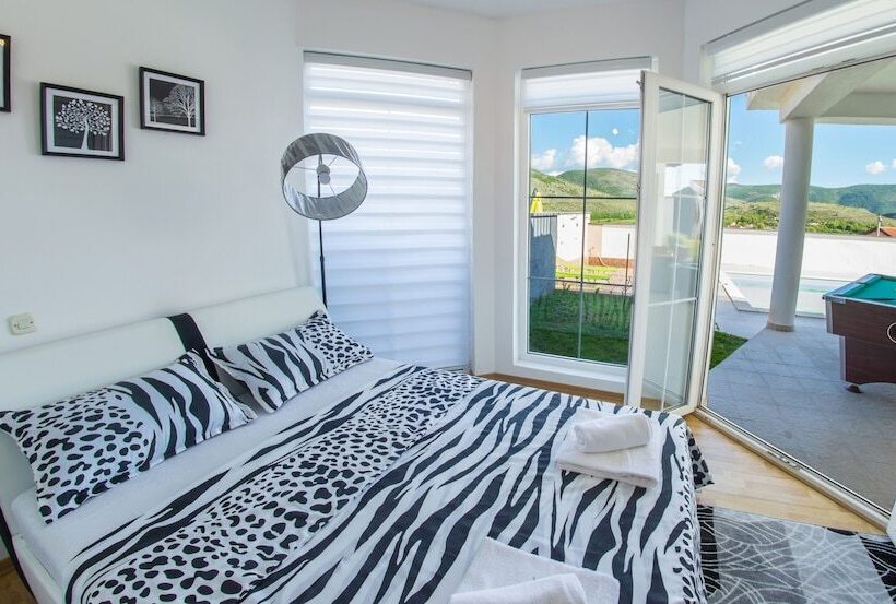 Luxury Villa Horizon