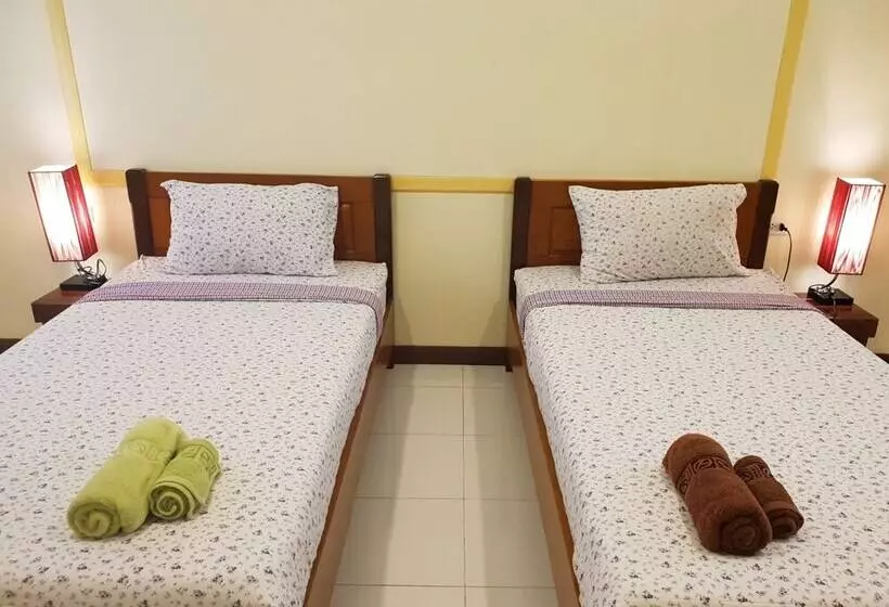 ペンション Benjapirom Private House