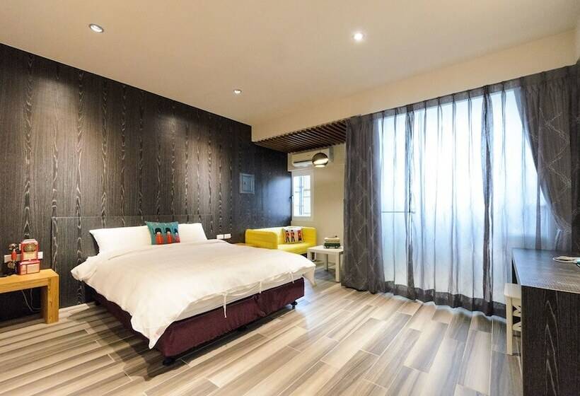 پانسیون Rainbow House