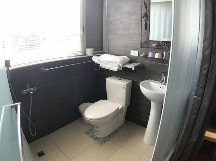 پانسیون Rainbow House