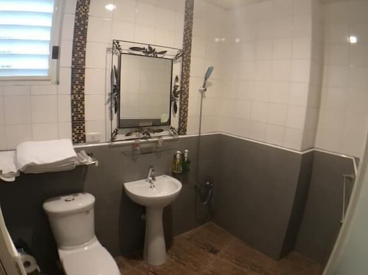 پانسیون Rainbow House