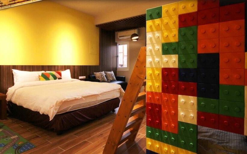 پانسیون Rainbow House