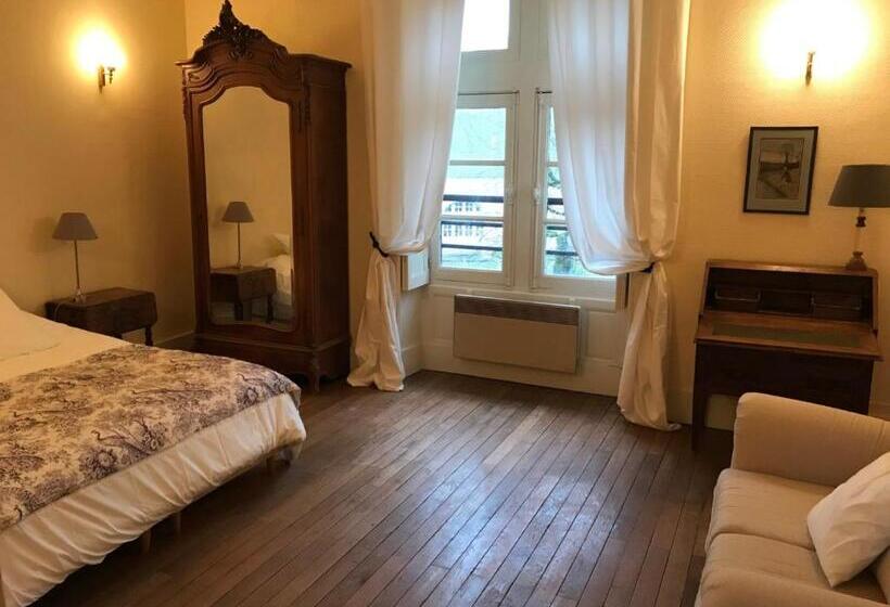 צימר Chateau De Rys