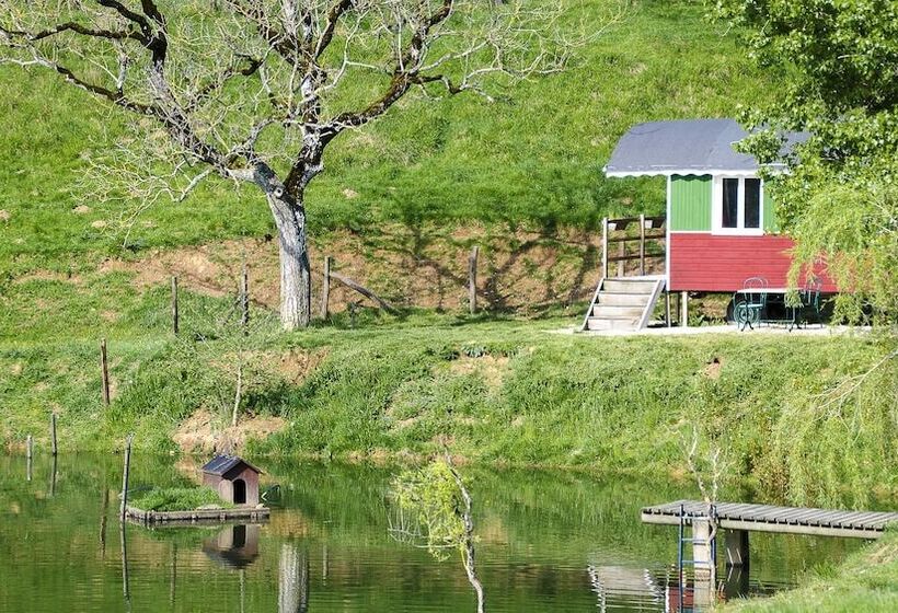 Bed and Breakfast L Ecrin Du Segala La Roulotte