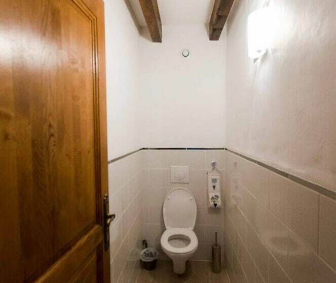 Bed and Breakfast L Ecrin Du Segala La Roulotte