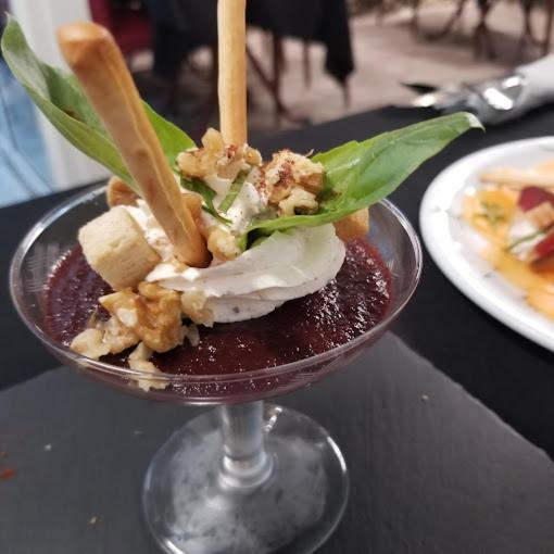 ベッドアンドブレックファースト Maison De Ville Au Pied De La Montagne Noire