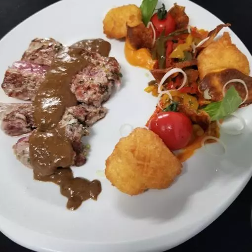 ベッドアンドブレックファースト Maison De Ville Au Pied De La Montagne Noire