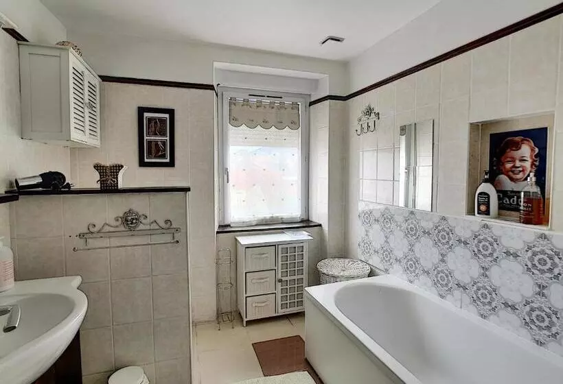 ベッドアンドブレックファースト Maison De Ville Au Pied De La Montagne Noire