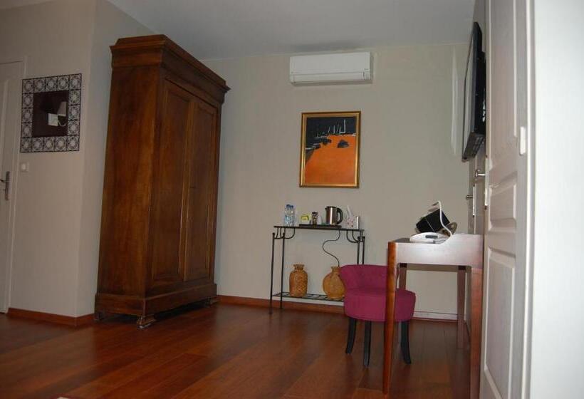 Bed and Breakfast Mas De La Respelido