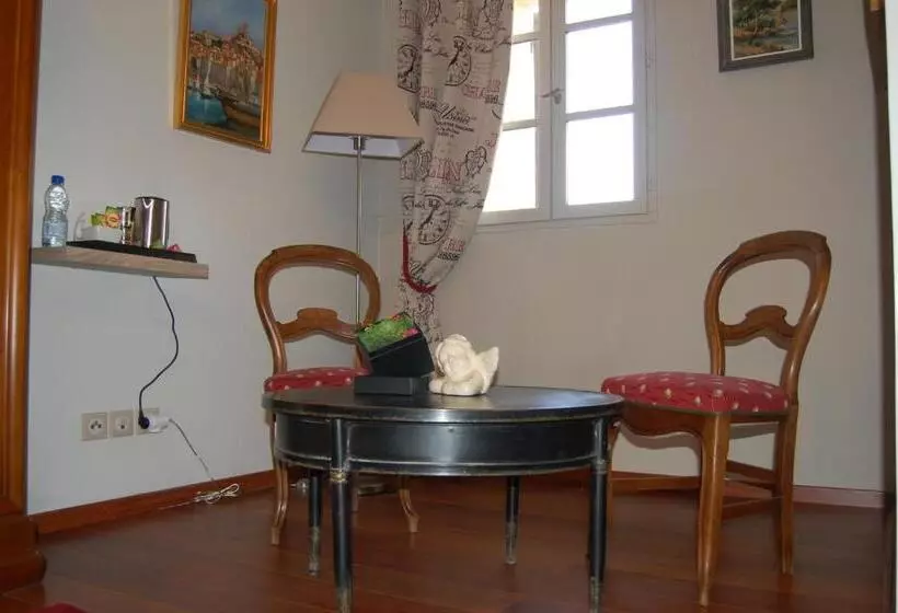 Aamiaismajoitus (B&B) Mas De La Respelido