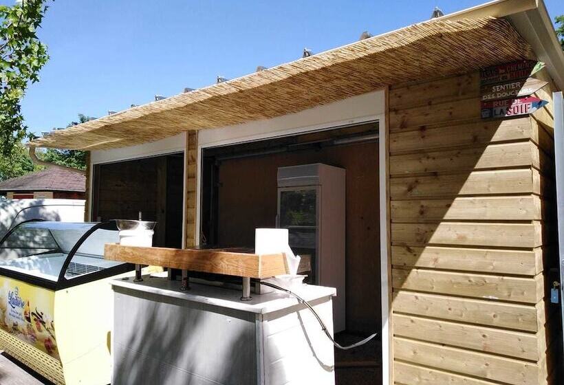 فندق Camping Aubeterre Sur Dronne