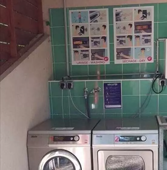 Hotelli Camping Aubeterre Sur Dronne