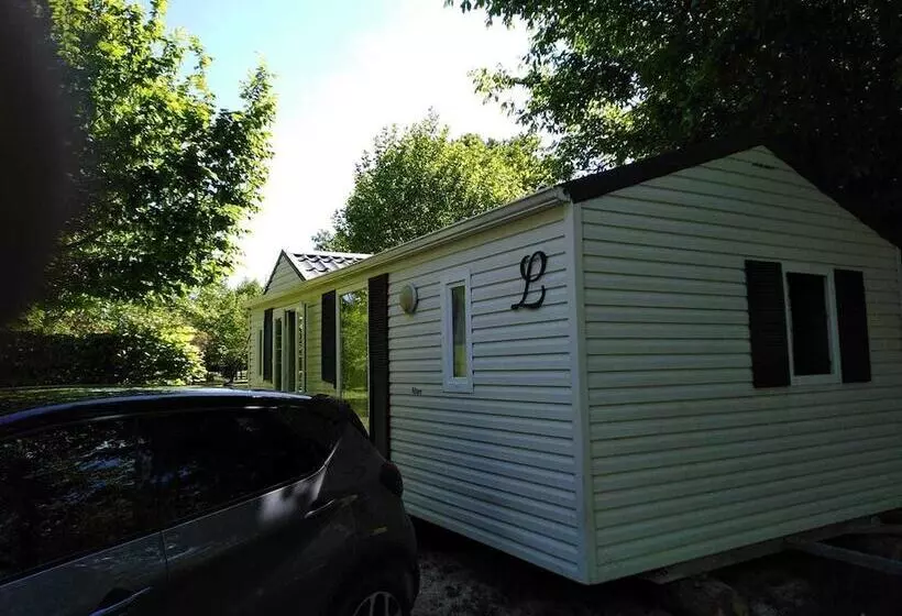Hotelli Camping Aubeterre Sur Dronne