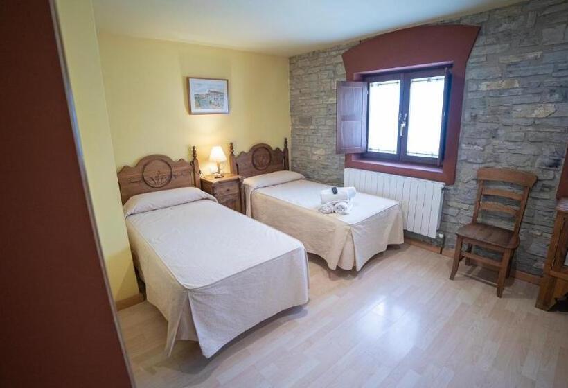 בית מלון כפרי Rural Los Cerezos De Yanguas