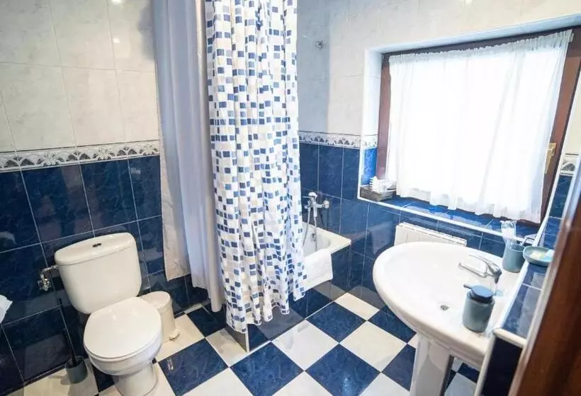 هتل Rural Los Cerezos De Yanguas