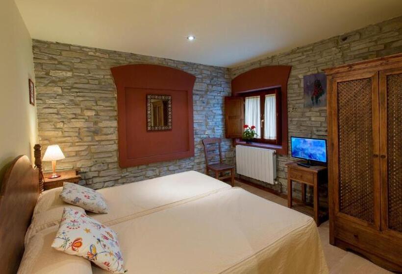 בית מלון כפרי Rural Los Cerezos De Yanguas