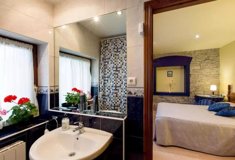 هتل Rural Los Cerezos De Yanguas