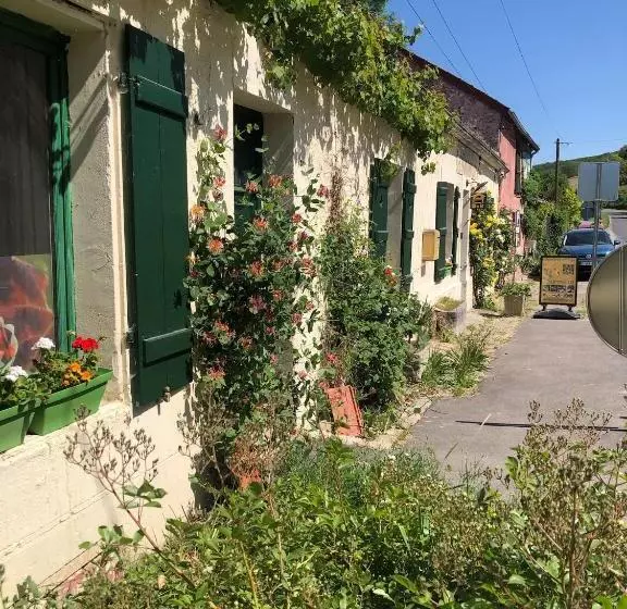 Le Surmelin Bed & Breakfast  Ombres