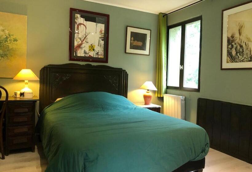 Le Surmelin Bed & Breakfast  Ombres