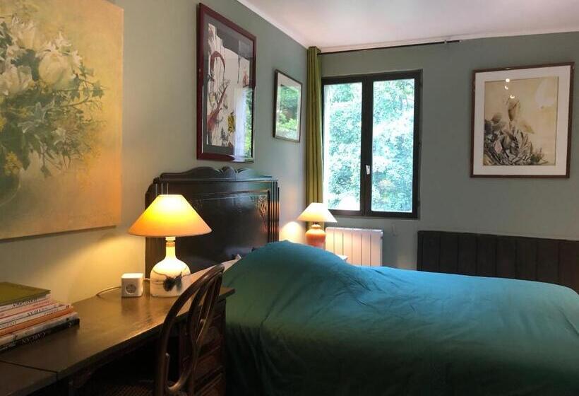 Le Surmelin Bed & Breakfast  Ombres