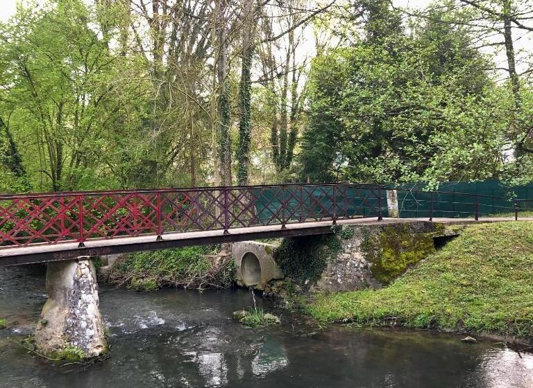 Le Surmelin Bed & Breakfast  Ombres