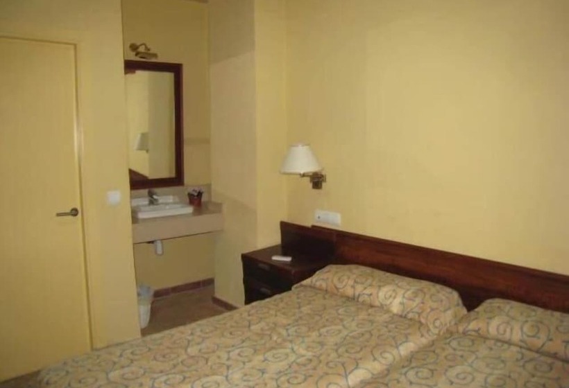 Пансион Hostal Rural Can Enric