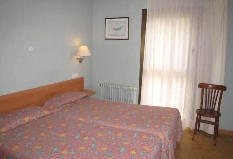 Пансион Hostal Rural Can Enric