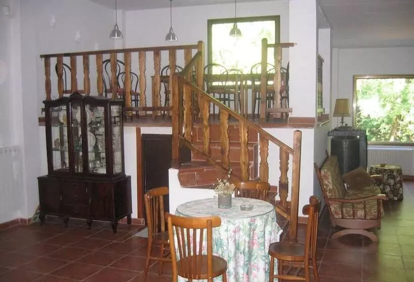 Majatalo Hostal Rural Can Enric