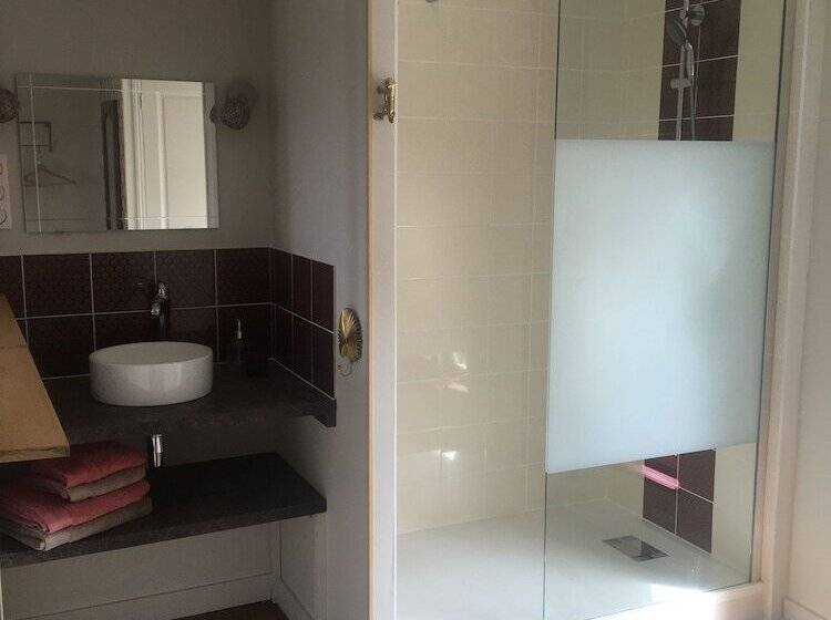 פנסיון Les 3 échoppes