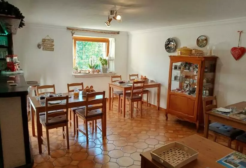 ペンション Les Sapins