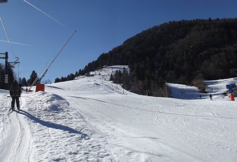 بنسيون Les Sapins