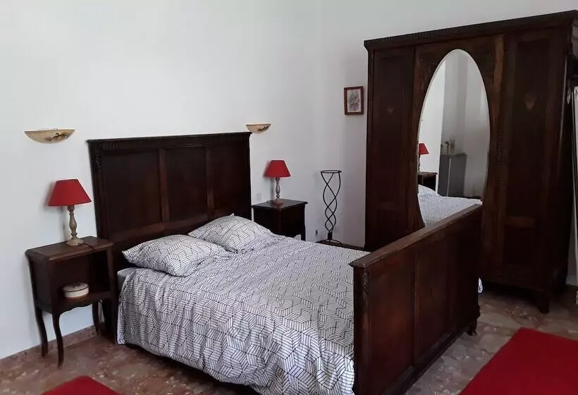 B&b La Tour D Augusta