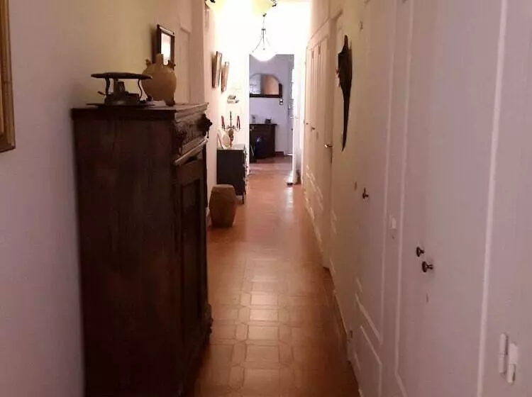 B&b La Tour D Augusta