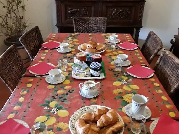 B&b La Tour D Augusta